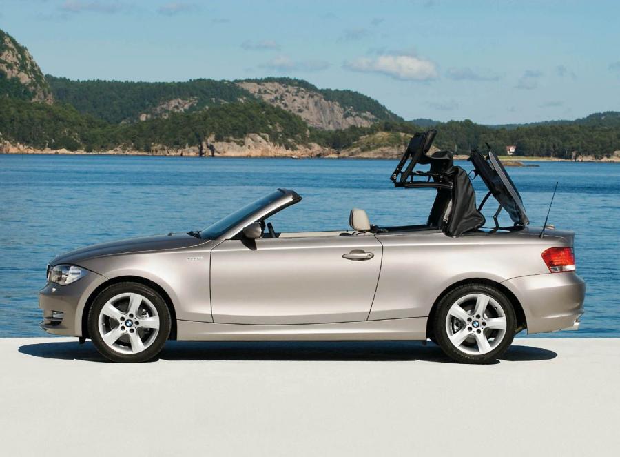  BMW 1-Series Convertible 2008 года  (фото 19 из 52)